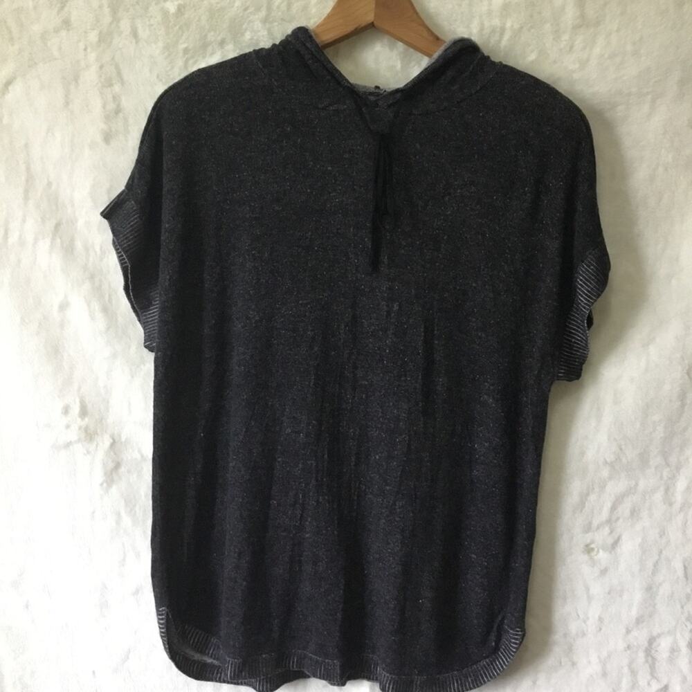 Dark Gray Short-Sleeve Hoodie